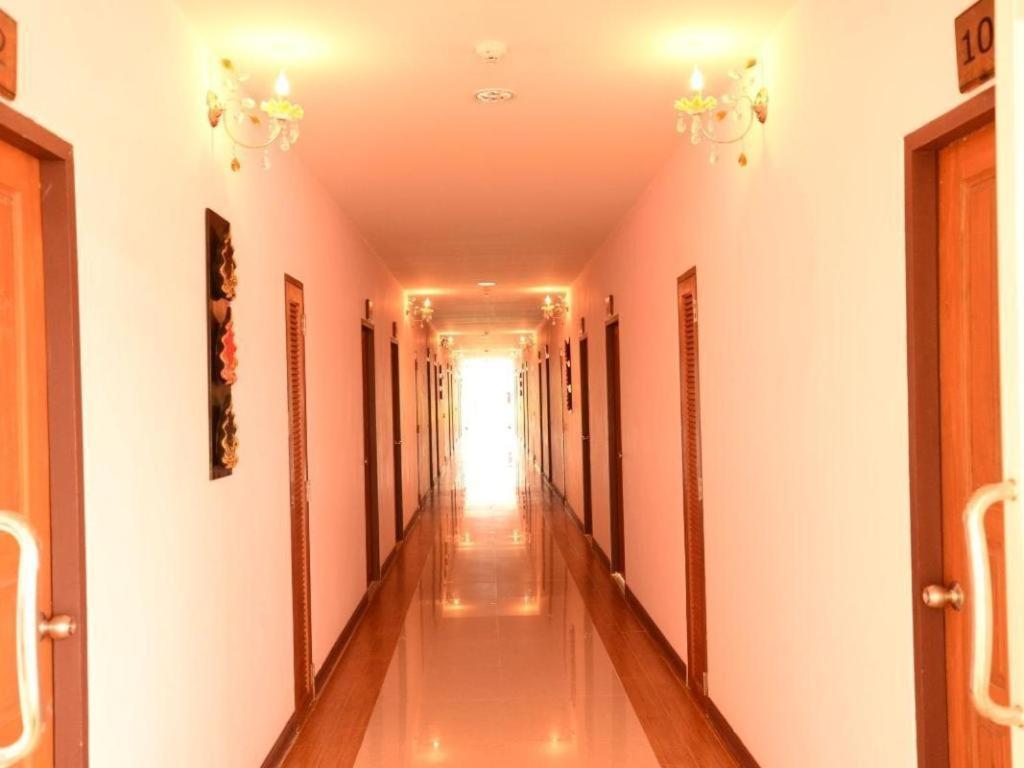 Juntima Boutique Hotel Phetchaburi Ngoại thất bức ảnh