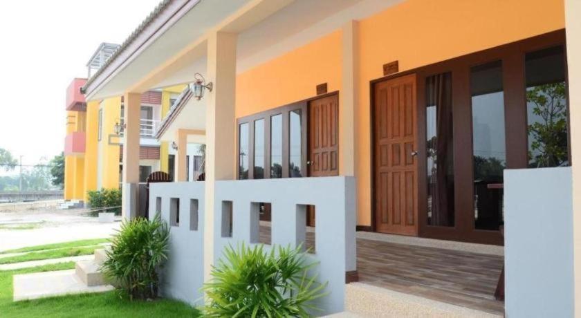 Juntima Boutique Hotel Phetchaburi Ngoại thất bức ảnh