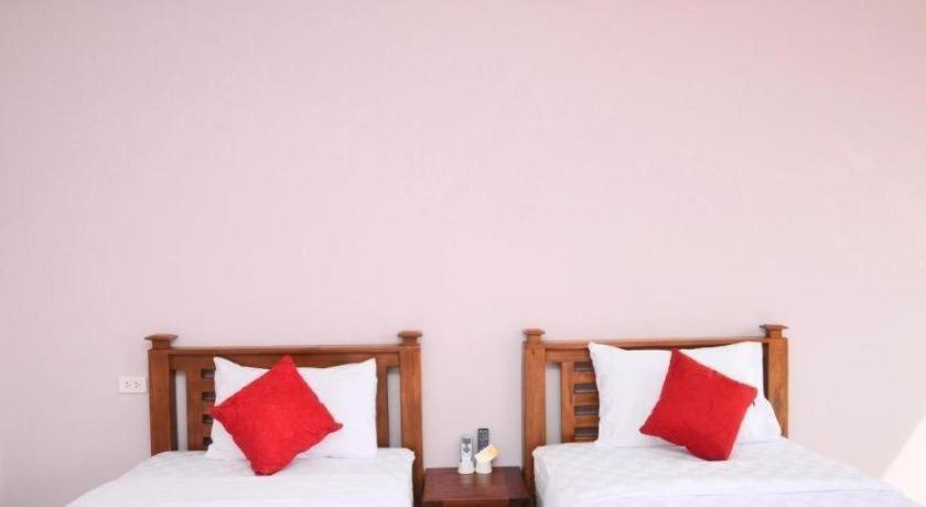 Juntima Boutique Hotel Phetchaburi Ngoại thất bức ảnh